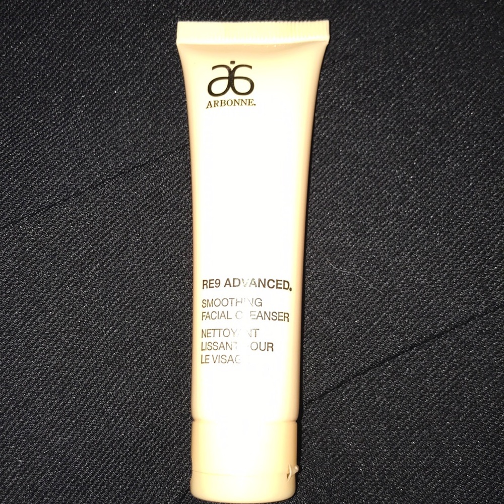 Arbonne Smoothing Facial Cleanser